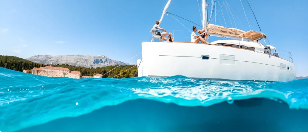 Yacht Rental Services 